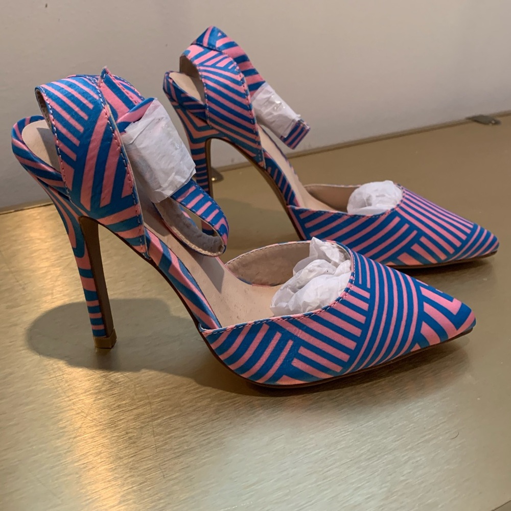 NWT Shoedazzle Ankle Strap Heel